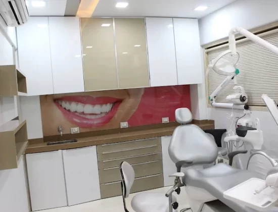 Kare Dental Clinic -Orthodontist in Malad