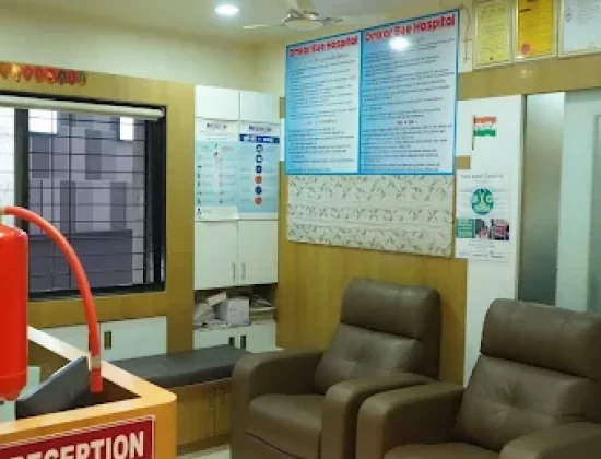 Omkar Eye Hospital – Dr. Nilesh Kakade
