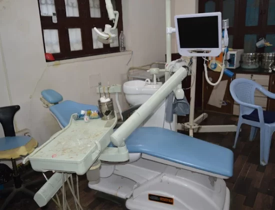 s.v. SMILE 32 DENTAL Clinic/Dr.Konda Amarnath /Dr.K.Prachi