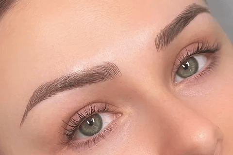 eyebrow microblading 